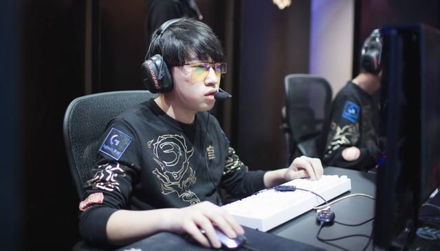 英超七季唯一每季参与进球上双：布鲁诺-费尔南德斯