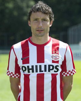 皇马vs曼城半场数据：射正1-5，控球率曼城领先