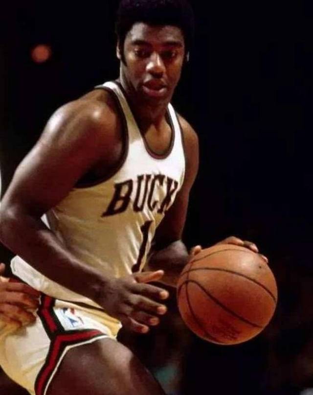 占据榜首位 占据榜首位